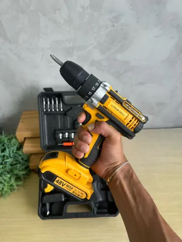 Parafusadeira e Furadeira Portátil 48V com 2 Baterias e Kit Completo