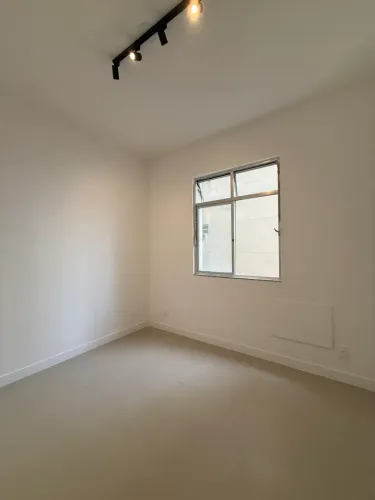 Apartamento para venda possui 40 metros quadrados com 1 quarto