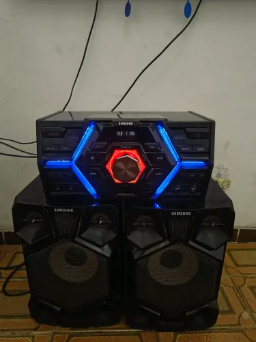 Samsung MX-JS5000/ZD - 1500W RMS - Som Potente