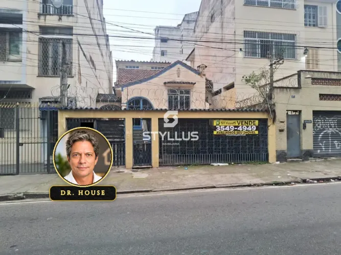 Oportunidade Única em Vila Isabel: 4 Imóveis em Amplo Terreno! M95O