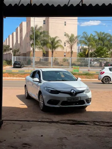 Renault Fluence Sed. Dyn. Plus 2.0 16V Flex Aut. 2016