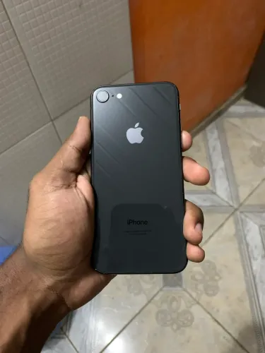 iPhone 8
