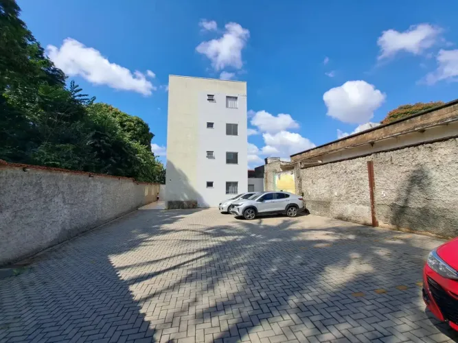 EXCELENTE AREA APARTAMENTO NO BAIRRO SERRANO