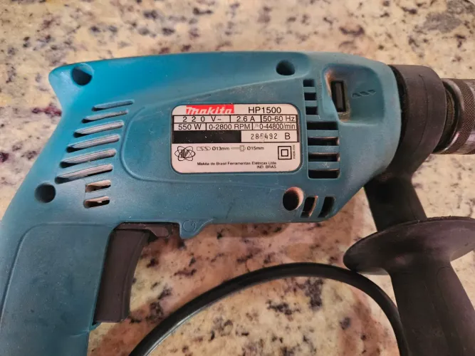 Somente Furadeira(não parafusadeira)de impacto Makita 220v 550 w mod. HP1500K