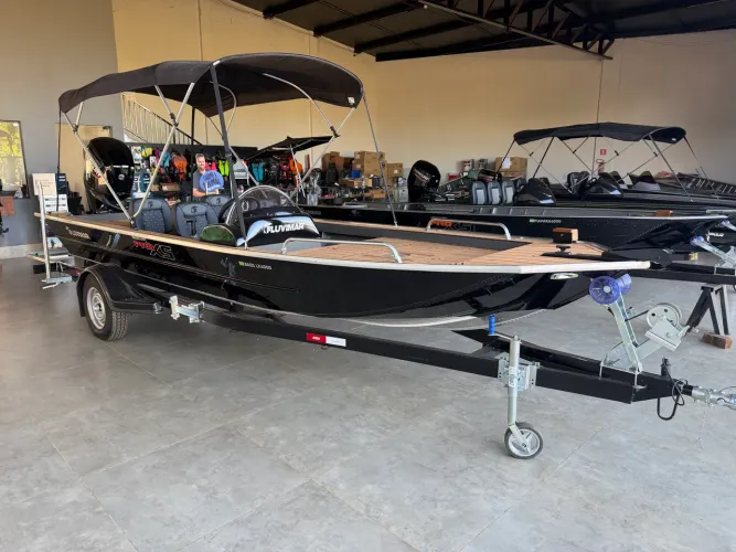 Lancha bass adventure fluvimar com 100 hp mercury