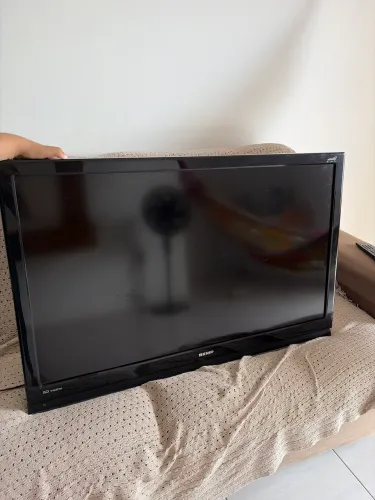TV SEMP 42? LCD - Excelente Estado