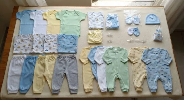 Lote de roupa de bebe