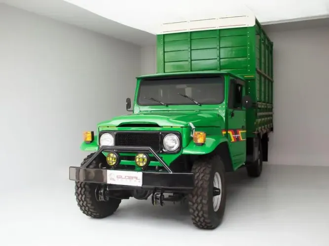 Toyota Band. Jipe 4X4 Sport 3.7 Diesel 1988