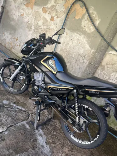 Yamaha Factor zero único dono