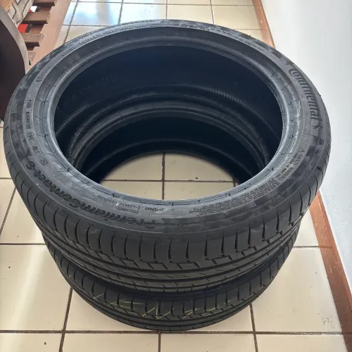 Par de Pneus Para Vulcanização: Continental PremiumContact6 215/45 R18 93H