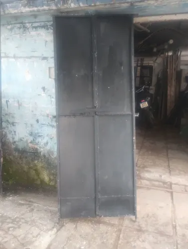 Portão de chapa