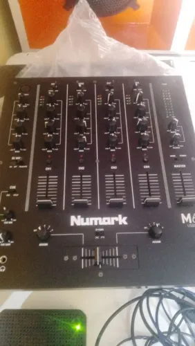 MIXER NUMARK M6 USB