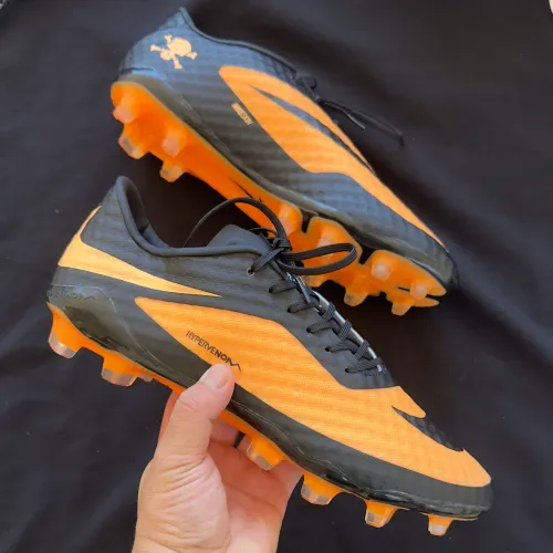 CHUTEIRA NIKE HYPERVENOM - 42