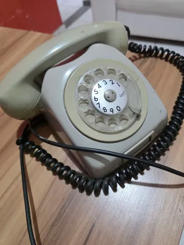 Aparelho telefônico