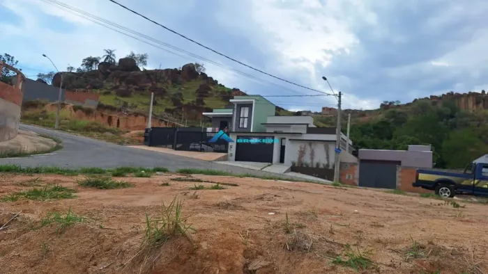 Vende-se Terreno no Loteamento Aberto Botânica em Itupeva-SP