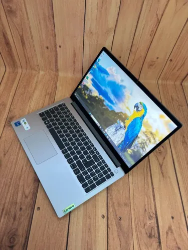 Notebook Lenovo i5 12° Geração / SSD NVMe 256gb / Garantia / NF