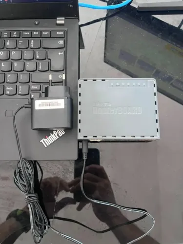 Roteador MikroTik RB760iGS Hex