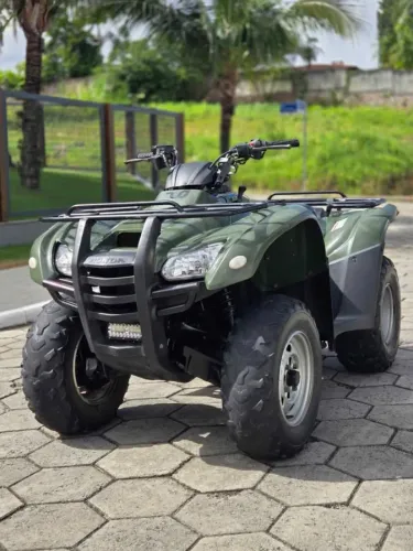 QUADRICICLO HONDA TRX FOURTRAX 4X4 (2013)