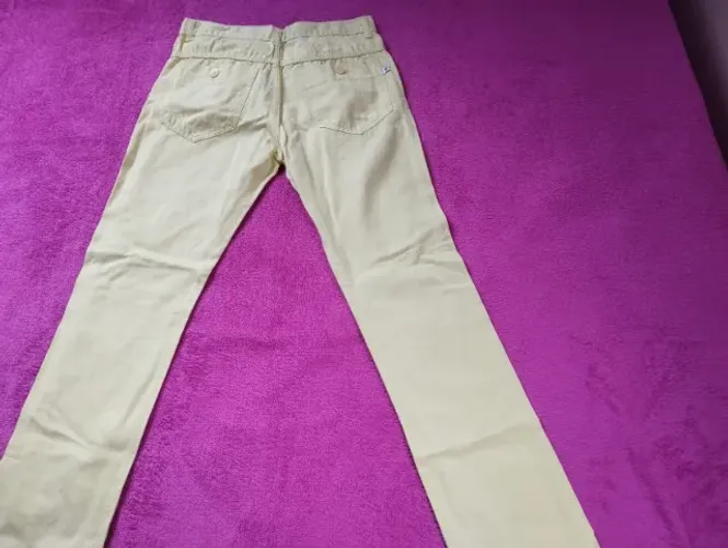 calça d brechó a venda