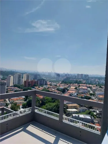 Morar no centro de tudo, com o conforto de um lar tranquilo e a vista que você merece.