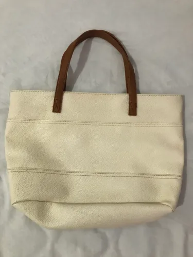 Bolsa em couro off white