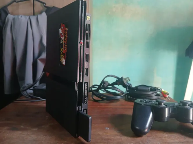 PS2 Completo com Controle e Cabos.