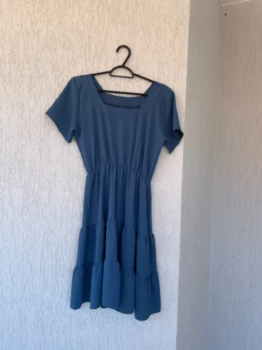 Vestido curto azul petróleo tamanho M