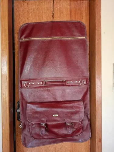 Bolsa viagem porta terno vintage M&M Luggage Verdi couro c/ cabide anos 1980