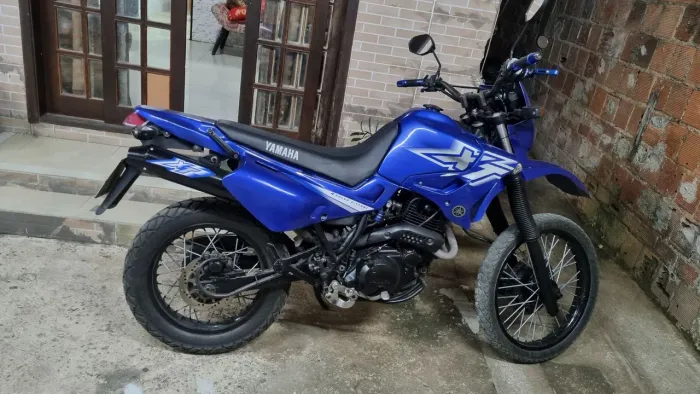 XT 600e 2000 Azul Vendo ou Troco