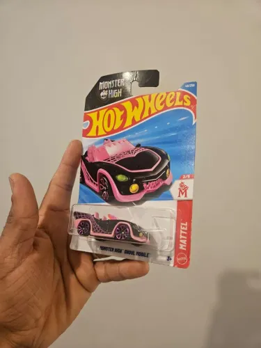 Hot Wheels temático - Monster High