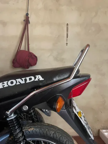 Venda-se alça super alta cromada modelo pop 110I