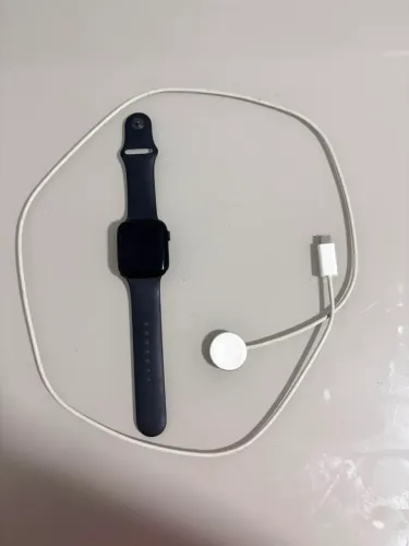 Relógio modelo: Apple watch séries 7 usado
