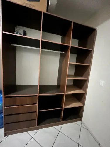 Vendo roupeiro estilo closet