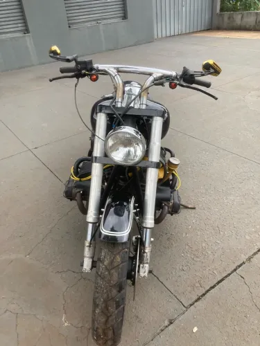 Moto fabricada com motor de gol bx
