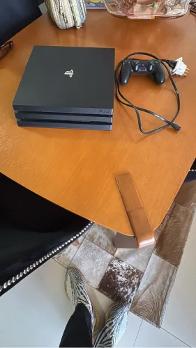 PS4 pro 1tb
