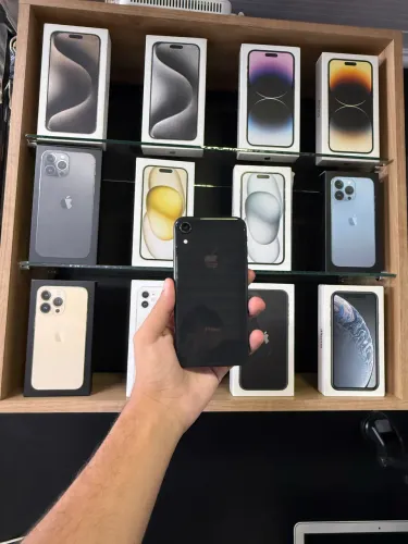IPHONE XR 64 GB