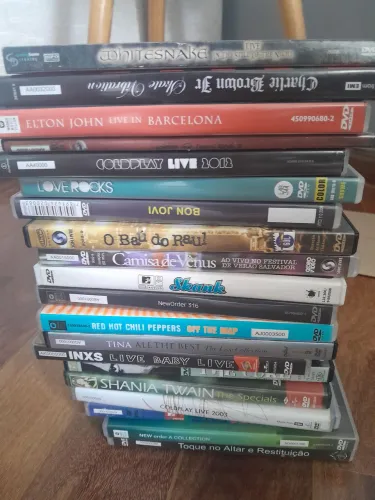 Coleção de DVDs diversos - 20 total