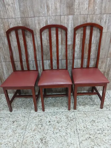 Conjunto 3 Cadeiras em Madeira