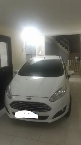Prestação de serviço motorista particular carro NEW FIESTA titanium 4 portas, ar cond