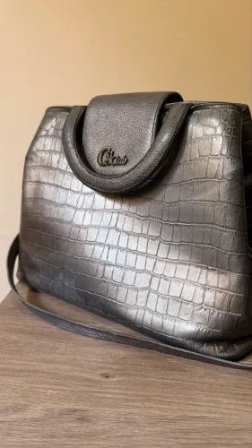 Bolsa média Carmen Steffens