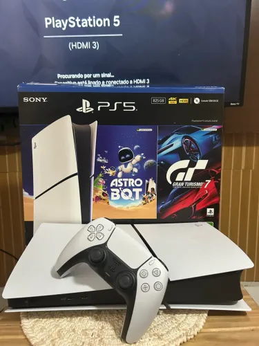 PS5 slim digital 825GB semi novo - Valor final.