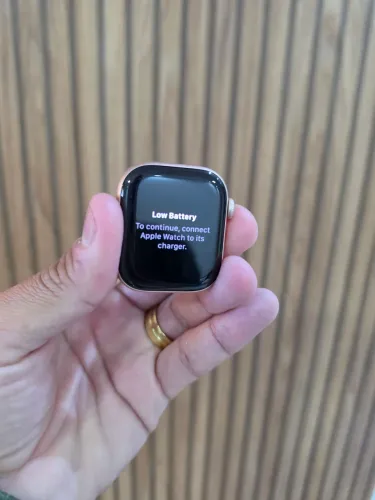 Apple Watch Série 11 42mm Rose