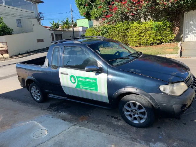Fiat Strada Trekking 1.8 MPI Flex 8V CE 2005