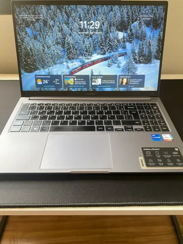 Lindo Notebook Samsung Galaxy Book 4 I7 16GB 512 GB SSD