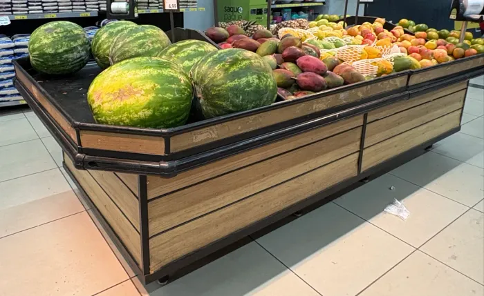 Bancas de frutas e verduras