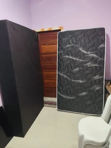 Vende - se uma cama