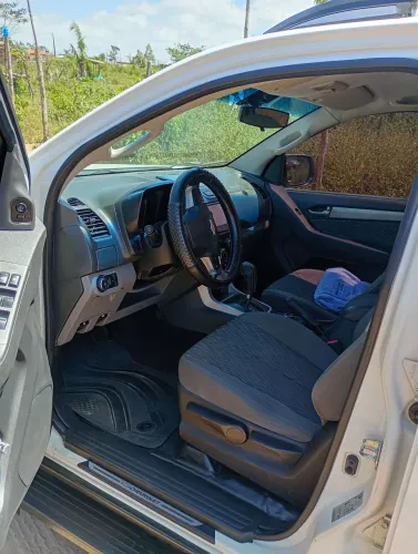 Chevrolet S10 Pick-up LT 2.8 TDI 4X4 CD Diesel AUT 2015