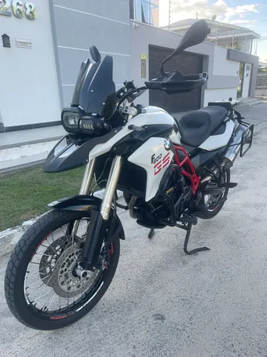 BMW F800