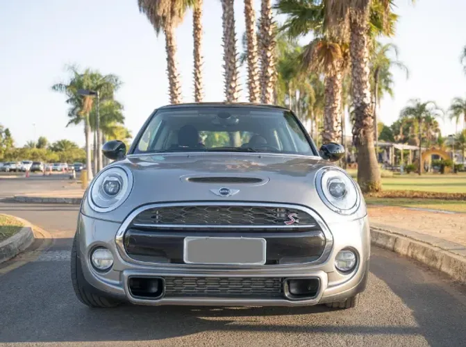 Mini Cooper S 2.0 Turbo 16V 3P Aut. 2017