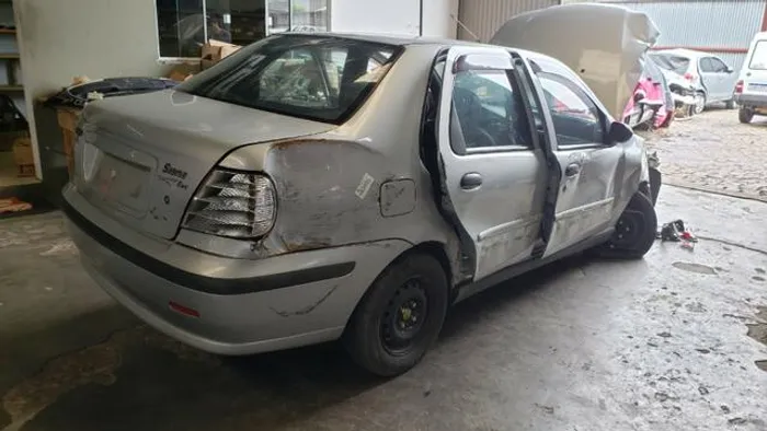 Sucata Siena Fire 1.0 2003/2004, para retirada de peças